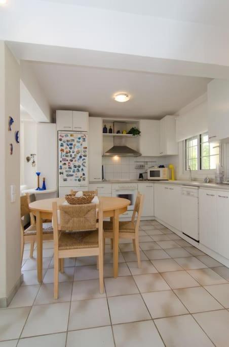 Wonderful House With Private Garden Villa Flogita Eksteriør billede